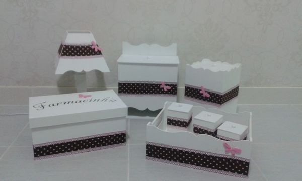 kit de bebê com tecido